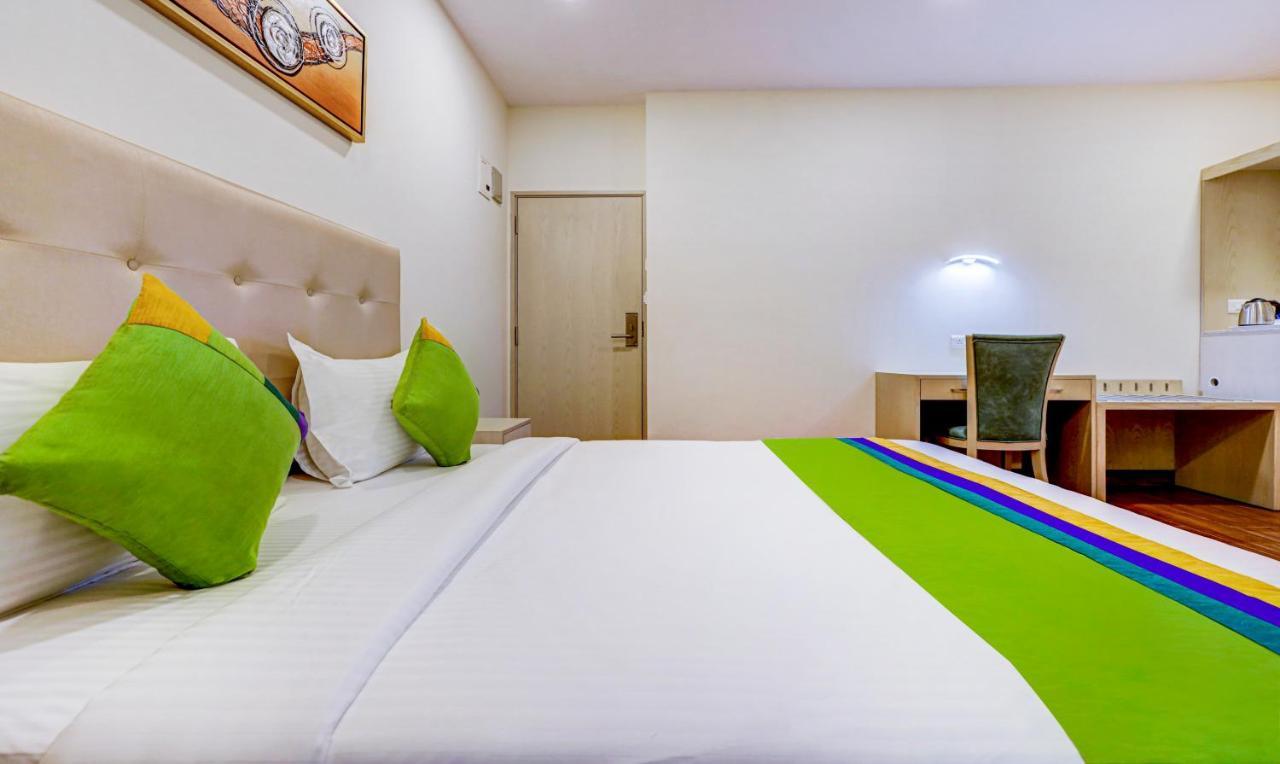 Treebo Galaxy Suites Mathikere Bangalore Eksteriør billede