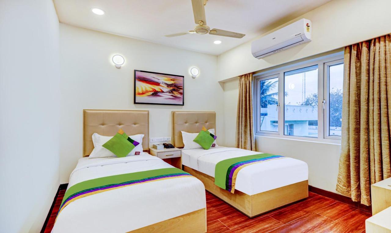 Treebo Galaxy Suites Mathikere Bangalore Eksteriør billede