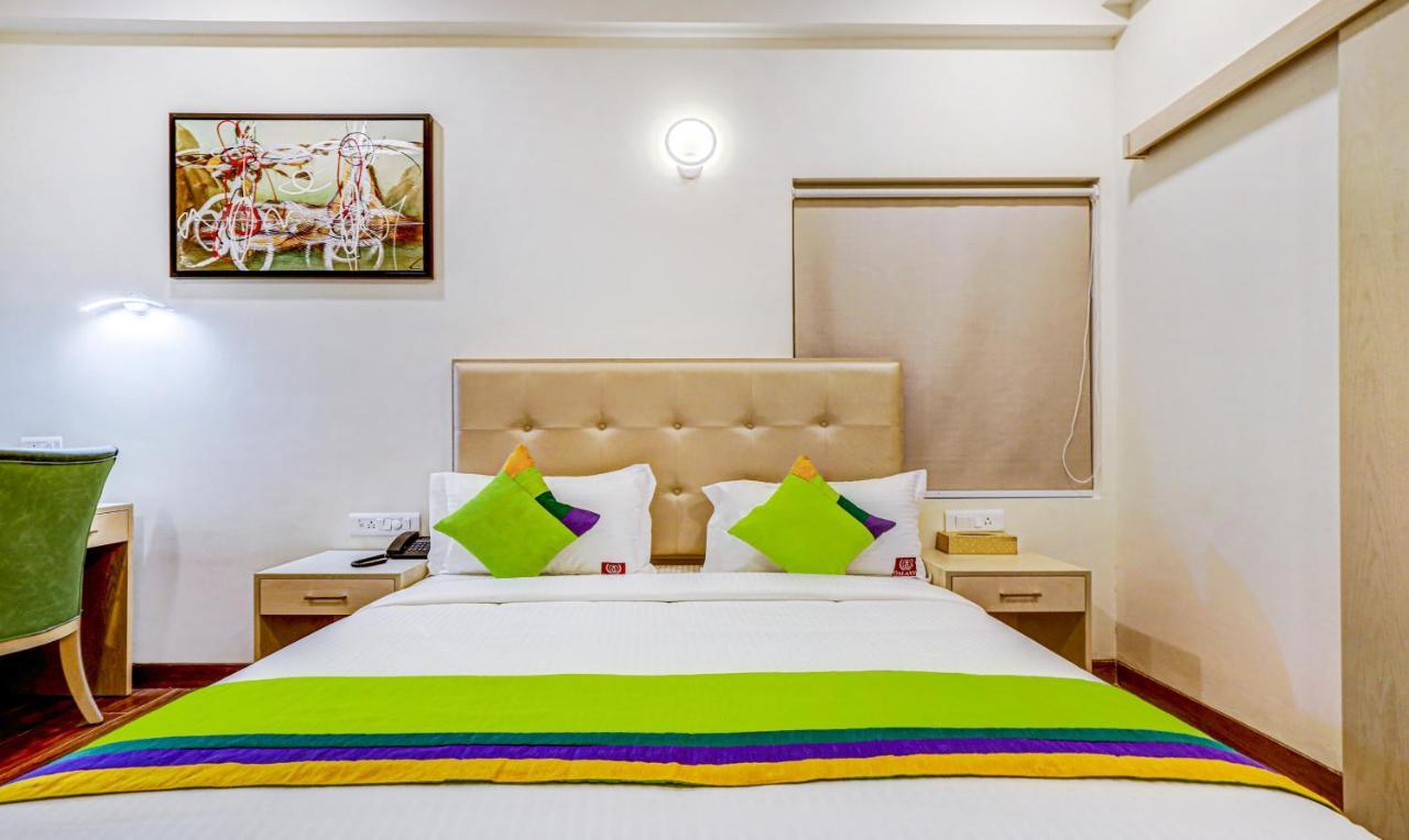 Treebo Galaxy Suites Mathikere Bangalore Eksteriør billede