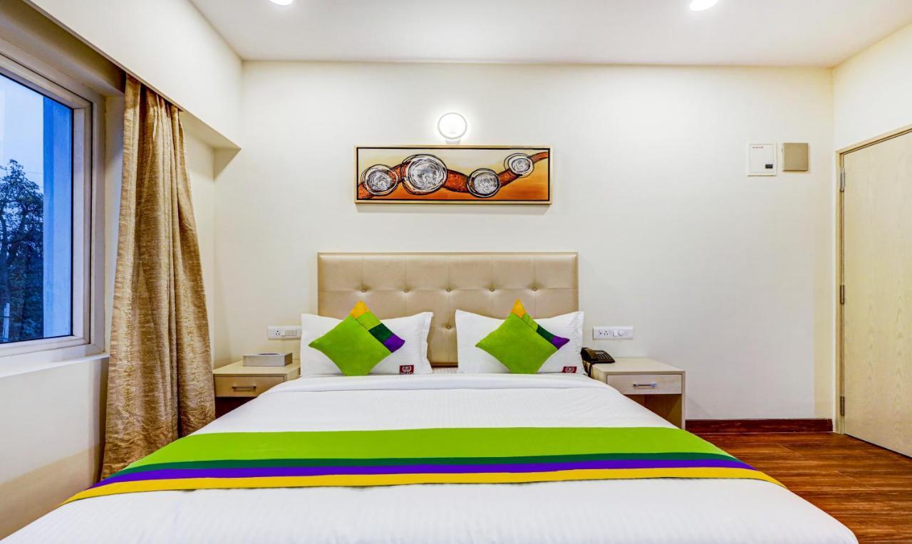 Treebo Galaxy Suites Mathikere Bangalore Eksteriør billede