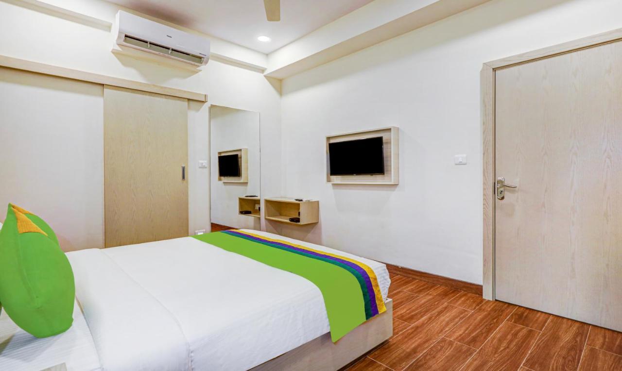 Treebo Galaxy Suites Mathikere Bangalore Eksteriør billede