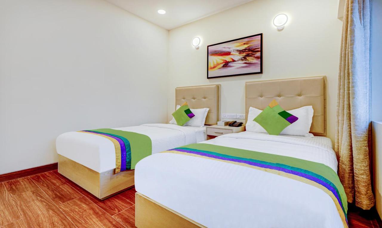 Treebo Galaxy Suites Mathikere Bangalore Eksteriør billede
