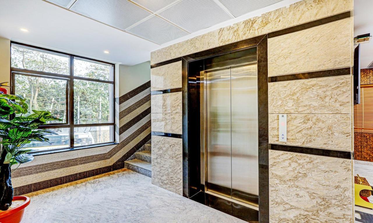 Treebo Galaxy Suites Mathikere Bangalore Eksteriør billede