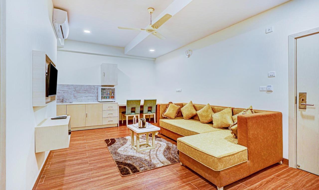 Treebo Galaxy Suites Mathikere Bangalore Eksteriør billede