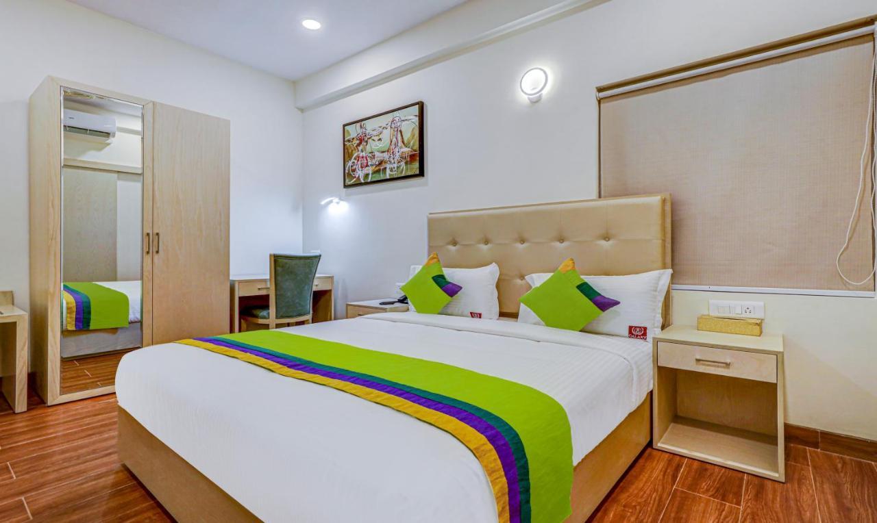 Treebo Galaxy Suites Mathikere Bangalore Eksteriør billede