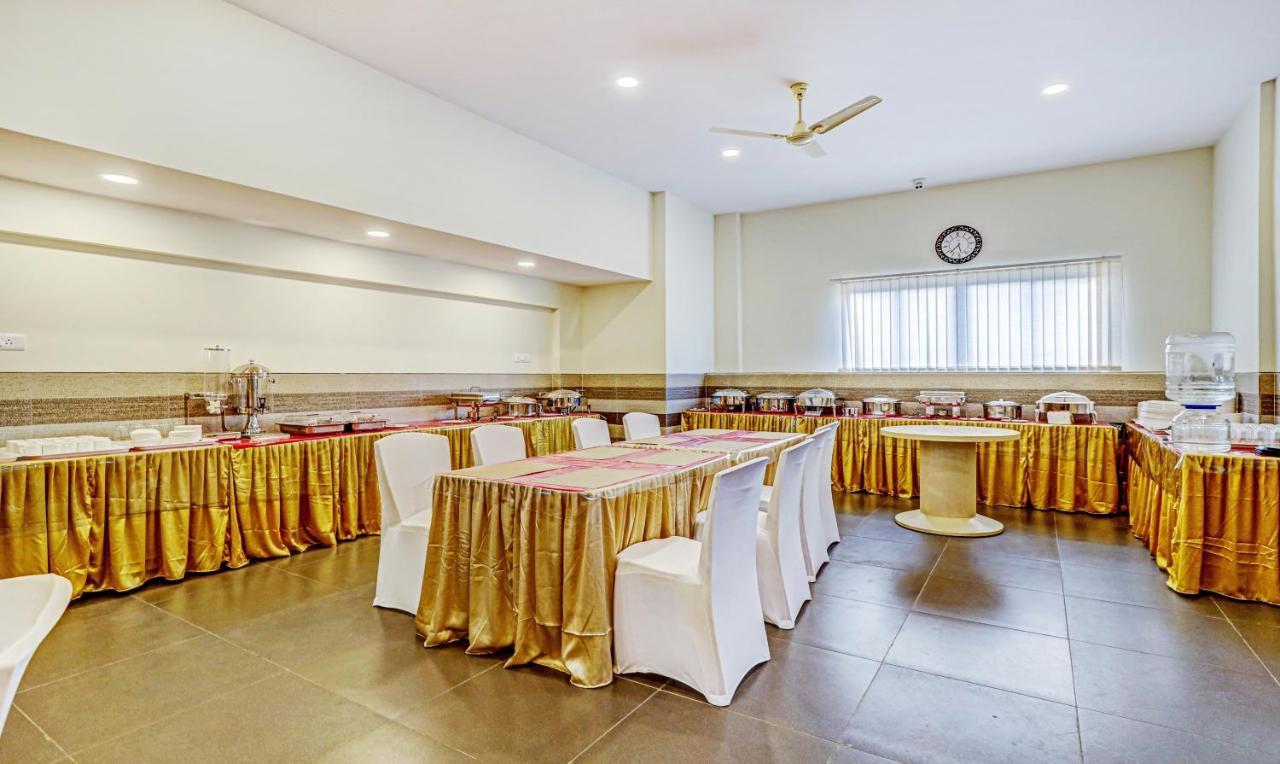 Treebo Galaxy Suites Mathikere Bangalore Eksteriør billede
